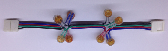 8 mini connecteurs sur un connecteur multicouleur d'angle