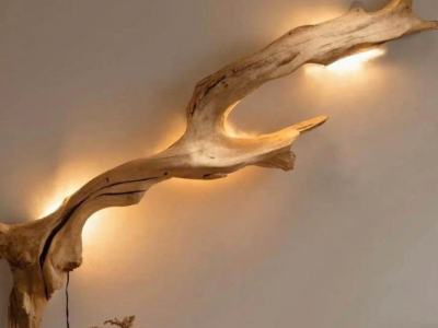 DIY : fabriquer une lampe naturelle avec des branches de bois et des rubans LED